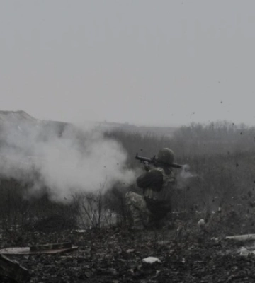 На лівому березі Дніпра загарбники двічі намагались штурмувати позиції Сил оборони