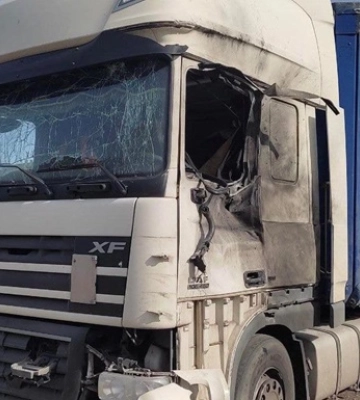 Росіяни скинули вибухівку з дрона на вантажівку в Дніпропетровській області: водій загинув