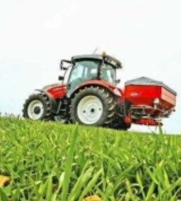 Аграрії Рівненщини розпочали підживлення озимих культур