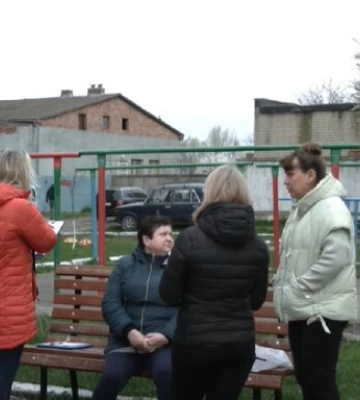 Головне за 25 лютого: штраф 17 тисяч гривень, весільна сукня Аліни Гросу, надбавка пенсіонерам та Масляна-2024