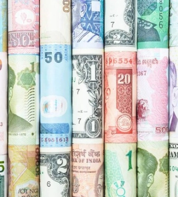 Курс валют в Україні 26 лютого 2024 року: скільки коштує долар і євро