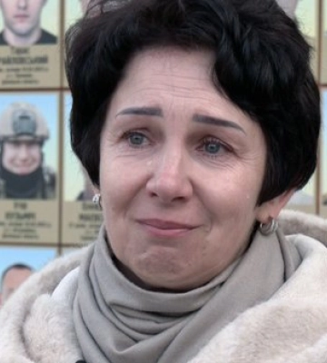 «Це була його мрія – літати. І зараз моя дитина в небі…»: історія волинянки, у якої війна забрала чоловіка й сина