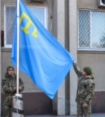День кримського спротиву російській окупації: в Ізмаїлі на Одещині здійняли прапори України та кримських татар