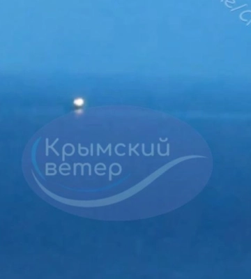 Сначала были вспышки в море: в оккупированном Крыму слышали звуки взрывов, говорят об атаке на корабль РФ
