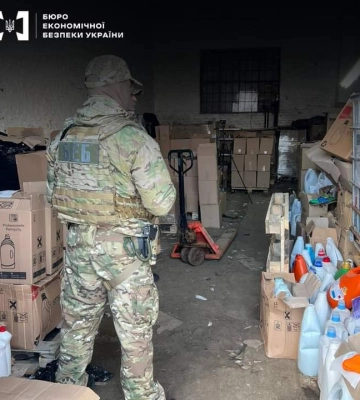 У підпільному цеху на Волині вилучили 33 тонни тютюну