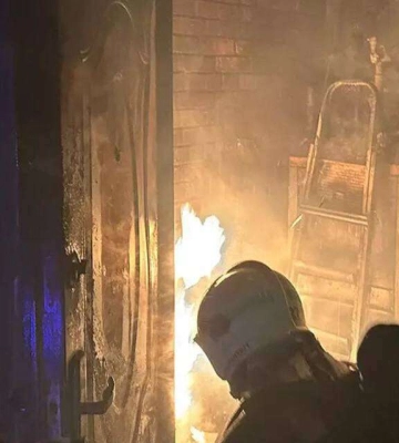 На Дніпропетровщині загорівся будинок: постраждав чоловік