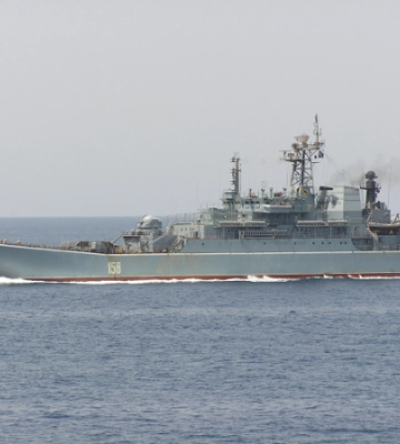 В Криму атаковано ще один російський корабель – він затонув