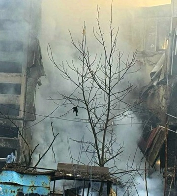 У Селидовому росіяни вбили трьох людей: влада показала наслідки влучань у будинки і лікарню