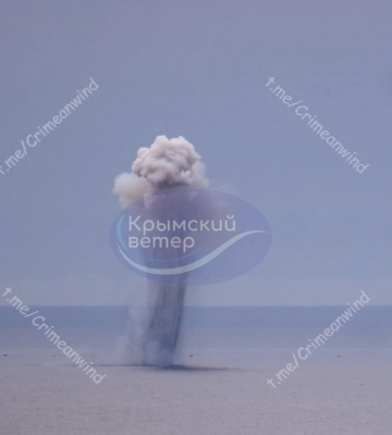 В Крыму после атаки, вероятно, затонул большой десантный корабль РФ, - СМИ