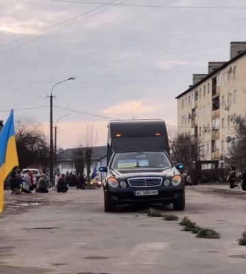 П`ятьох загиблих військових із Рівненщини провели в останню дорогу