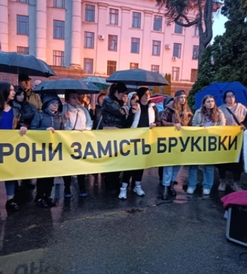 Мер Луцька Поліщук пропіарився на фотках, а людям не подякував 