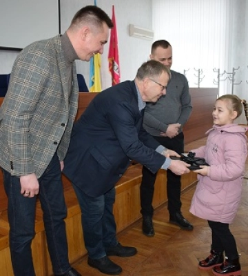 Данія подарувала компьютери переселенцям Миколаївщини