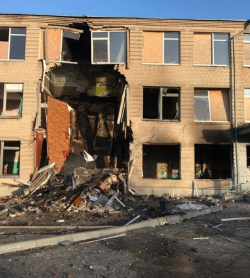 Россияне разрушили учебное заведение в поселке Должик