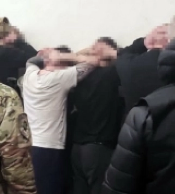 СБУ викрила в’язня Житомирської виправної установи, який видурював гроші у родичів українських військових