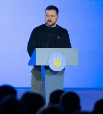 Фейк. Володимир Зеленський під час поїздки на Харківщину прорекламував російський кінотеатр 