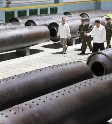 Південна Корея попередила, що заводи КНДР працюють на повну потужність для постачання зброї рф