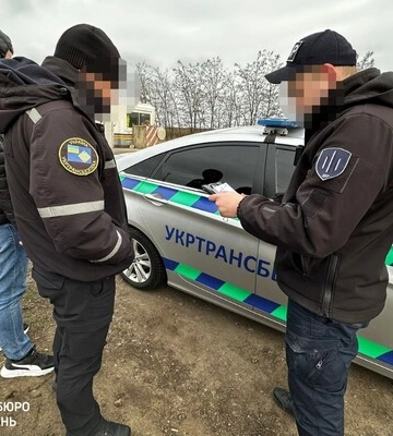 На Миколаївщині затримали керівника Укртрансбезпеки на мільйонних поборах з перевізників