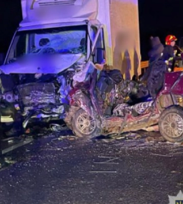 На Львівщині п’яний водій ВАЗу влетів у автомобіль евакуації полеглих воїнів, троє загиблих