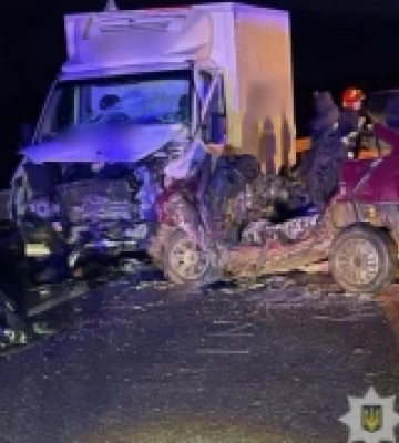 Неподалік Львова  в автомобільній аварії  загинули двоє мешканців Золочівщини