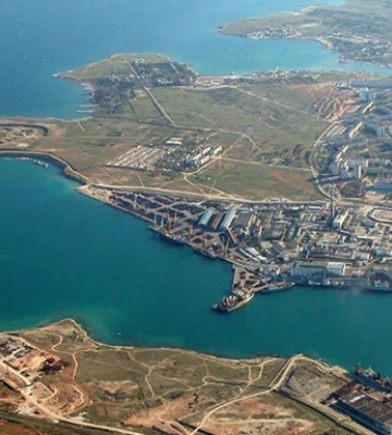 ВМС объяснили, почему корабли врага вынуждены заходить в Севастополь
