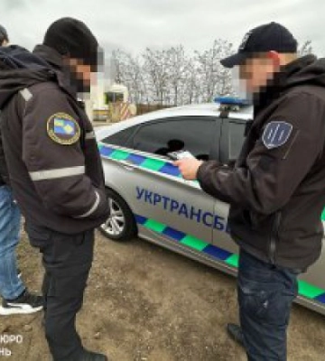 На взятке в Николаевской области поймали чиновника Укртрансбезопасности