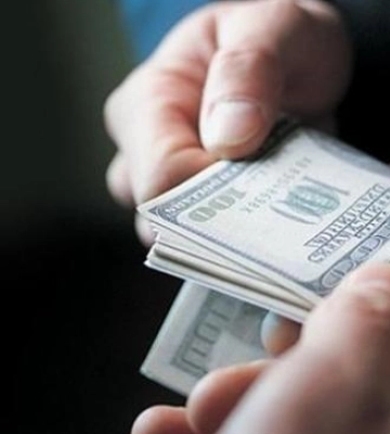 Львів&amp;#039;янка вимагала 15 тисяч гривень за складення іспиту з водіння на Волині