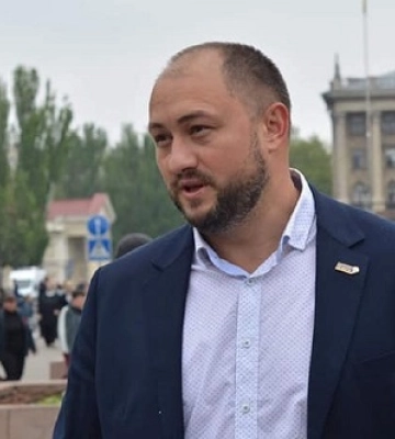 Через несплату аліментів: зрадник-депутат Невінчаний - на межі втрати мандата