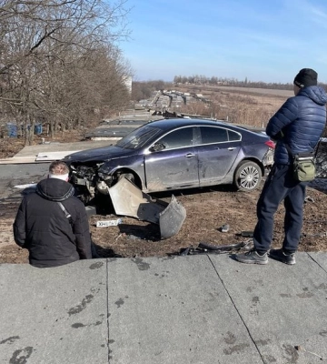 У Харкові п’яний водій не впорався з керуванням та залетів на гараж