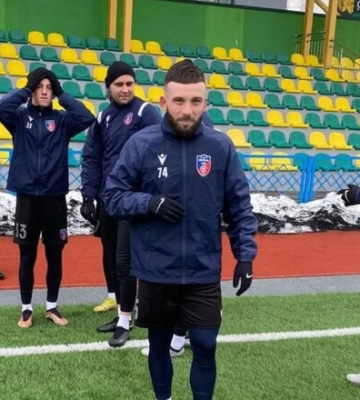 Звягель проиграл спарринг одному из лидеров Первой лиги