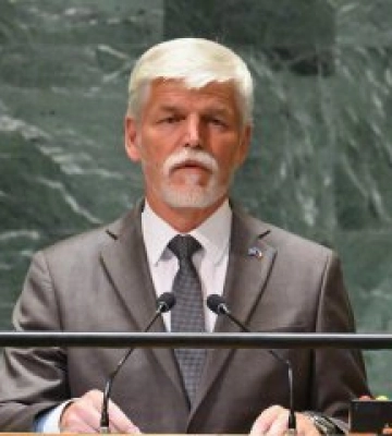 Президент Чехії зробив тривожну заяву про Путіна і війну в Україні