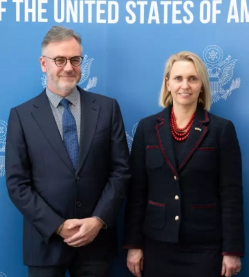 Президент «Радіо Свобода» обговорив з посолкою США звільнення журналіста Владислава Єсипенка