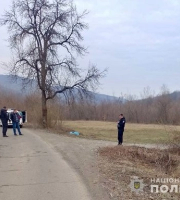 Поліцейські Рахова розслідують аварію, у якій загинув мотоцикліст