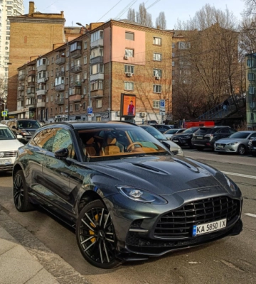 В Україні помітили кросовер Aston Martin за 11,6 млн гривень (Фото)