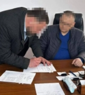 Депутата селищної ради на Одещині підозрюють у розтраті більше мільйона гривень на закупівлі котлів для лікарні