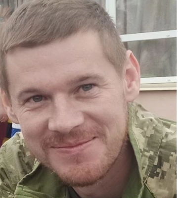У Каневі попрощаються зі старшим солдатом У Каневі попрощаються зі старшим солдатом