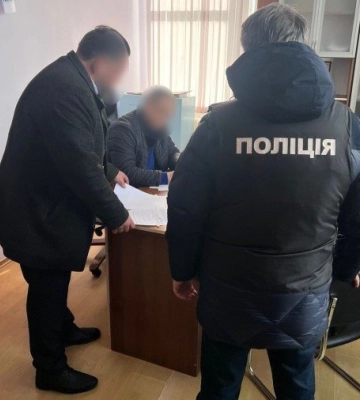 Депутата селищної ради на Одещині підозрюють у розтраті більше мільйона гривень на закупівлі котлів для лікарні