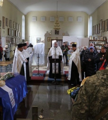 Полтава попрощалася із двома воїнами