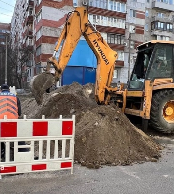 «Некомфортно пересувалися, коли була велика калюжа. Зараз усувають проблему підтоплення»: мешканці Дніпра вдячні за ремонт&amp;hellip;