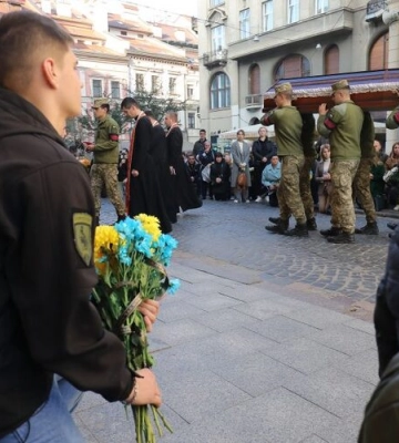 Завтра Львів попрощається із двома захисниками