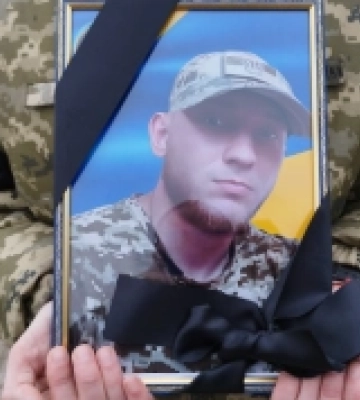У Дубровиці попрощалися з 30-річним загиблим захисником