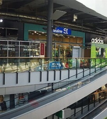 Zara повертається в Україну: в квітні відкриються перші магазини в Києві