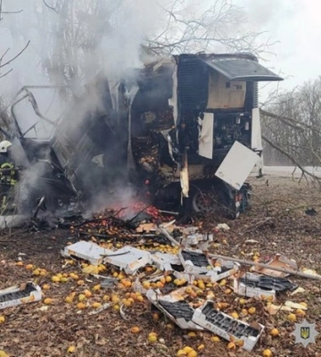 Смертельна аварія: на Хмельниччині в ДТП загинула пасажирка вантажівки