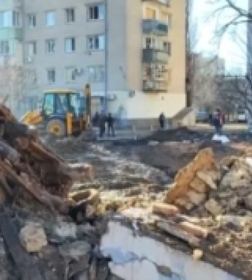 Один день із життя Херсона сьогодні. Виживання під обстрілами Росії