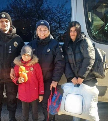 З прифронтового Приморського Запорізької області поліцейські евакуювали дитину