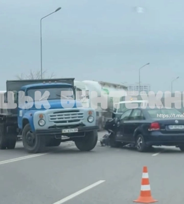 Зіткнулися легковик та вантажівка: поблизу Луцька – ДТП