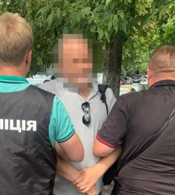 6,5 тис. доларів за довідку про інвалідність: прокуратура викрила киянина