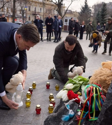 Зеленский з прем’єром Нідерландів вшанували пам’ять дітей, які загинули через агресію рф