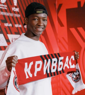 Кривбас викупив контракт Дібанго у Левадії