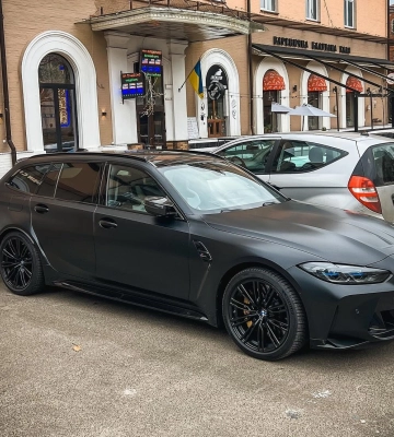 В Киеве заметили 500-сильный семейный BMW за 4,2 миллиона 
