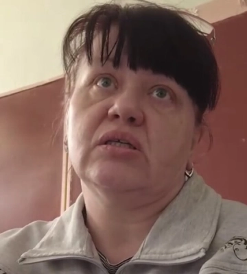 Родственники умершей от сердечного приступа в обстреливаемой Авдеевке шестилетней девочки дождались россиян и дали интервью пропагандистам